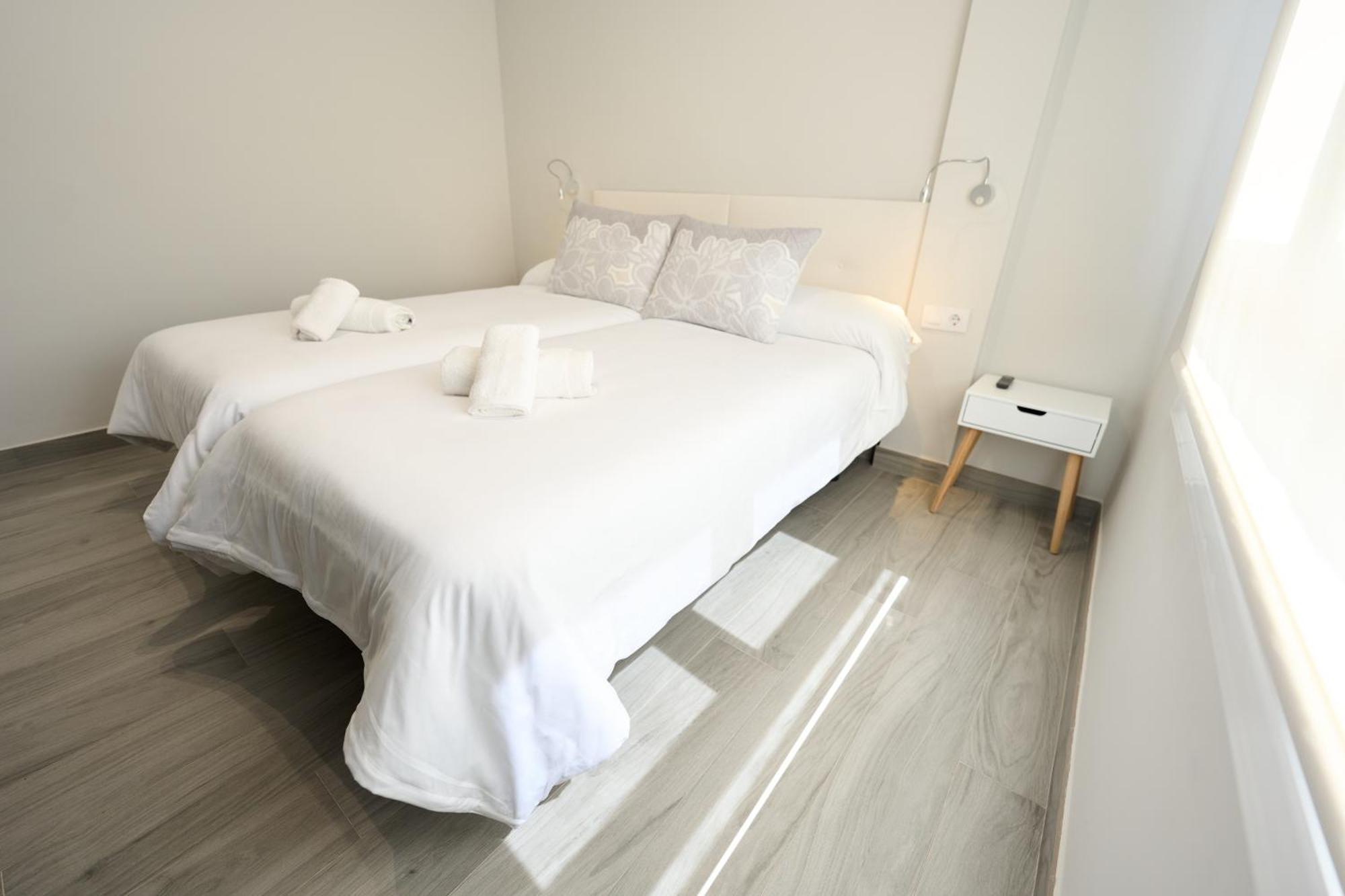 Paseo Maritimo - Apartamento A Estrenar, A Pie De Playa, Con 2 Banos Almeria Exterior photo